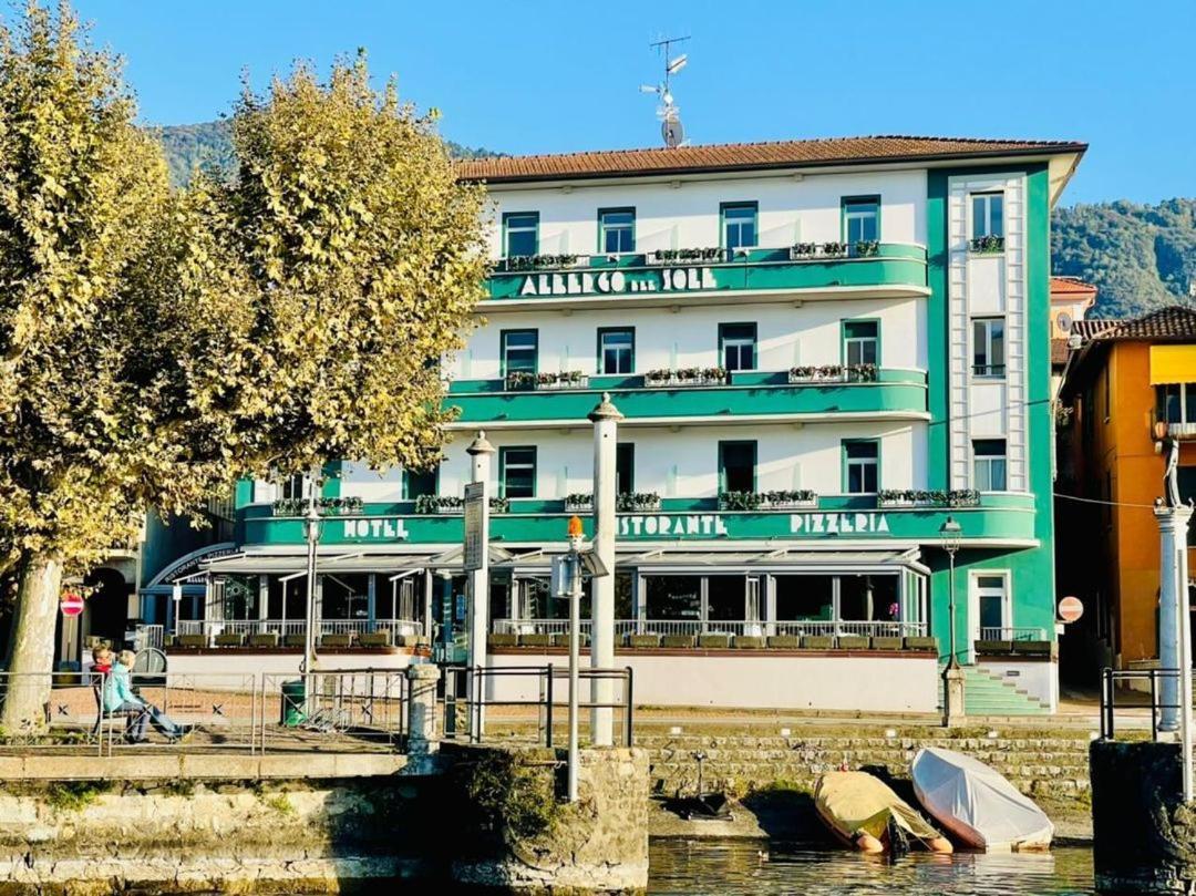 Albergo Del Sole Porto Valtravaglia Bagian luar foto