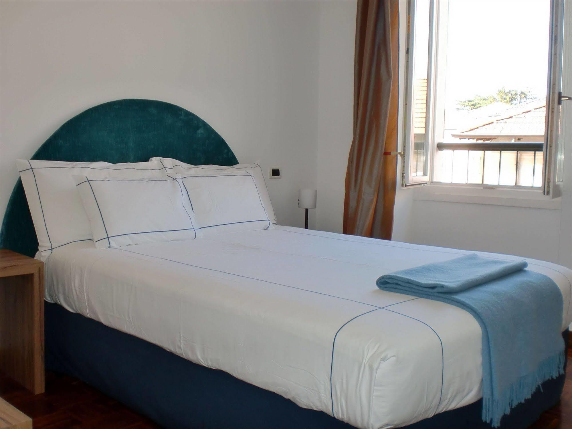 Albergo Del Sole Porto Valtravaglia Bagian luar foto